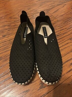 Steve Madden Black Perforated Slip-On Casual Loafers women’s.